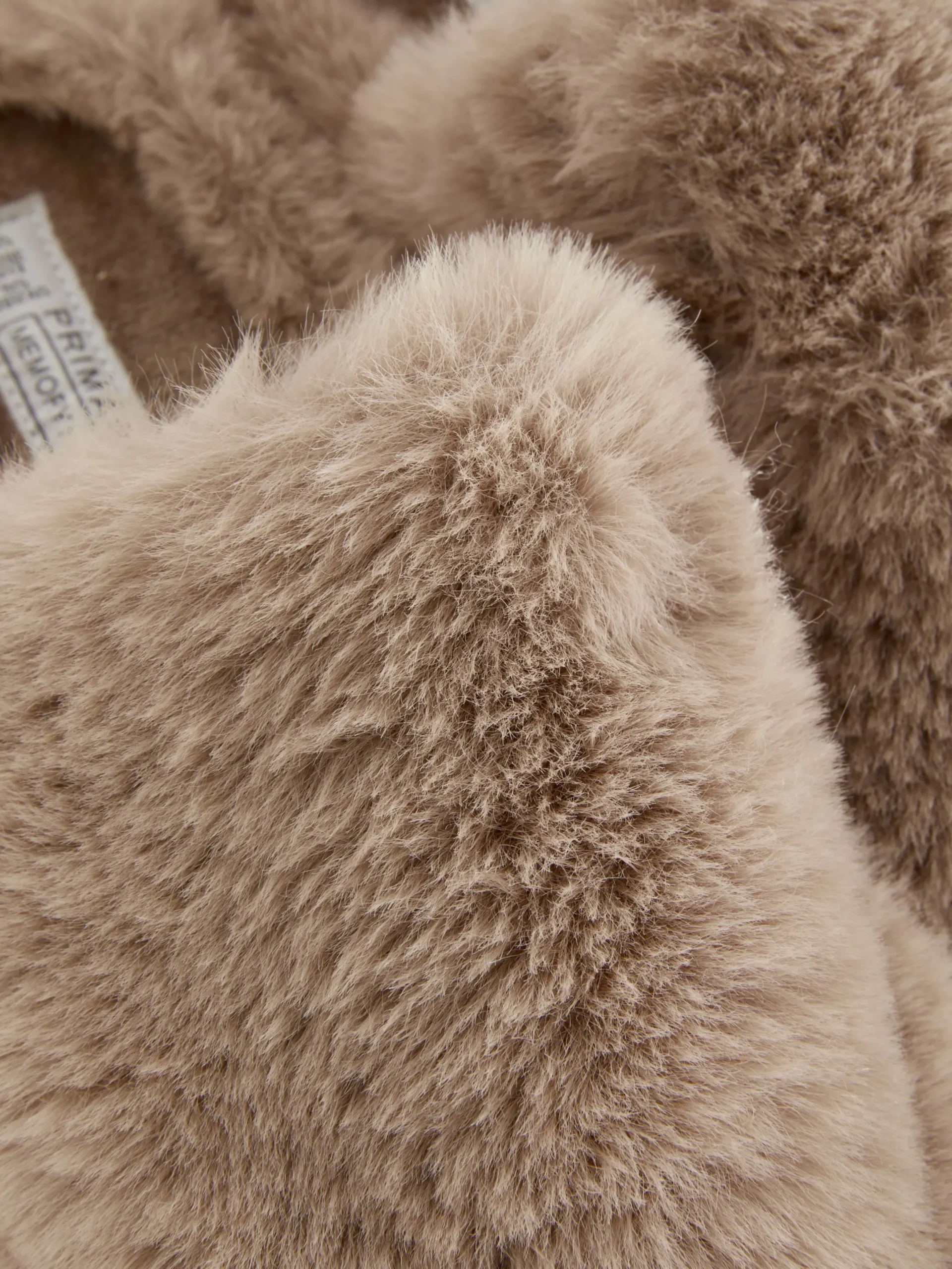 Chaussons En Fausse Fourrure|Primark Online