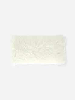 Coussin Duveteux De Forme Allongée|Primark