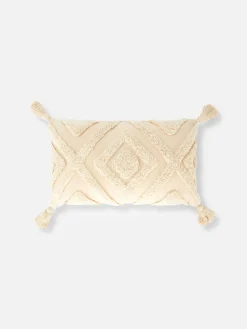 Coussin Oblong Tufté à Pampilles|Primark Outlet
