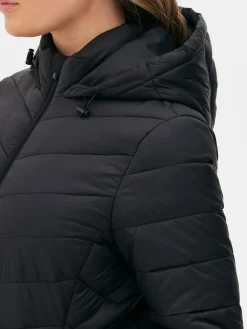 Une Doudoune Rembourrée à Capuche Super Légère|Primark Discount